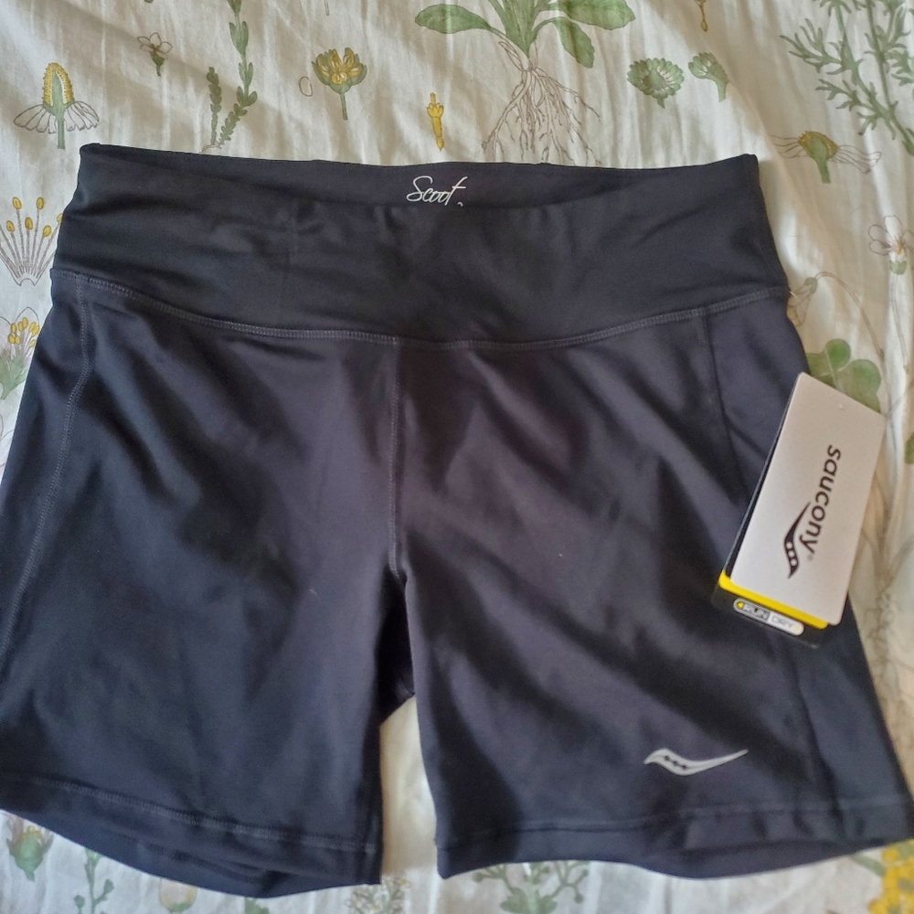 Womens Saucony compression shorts